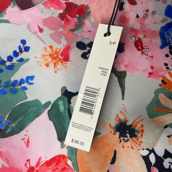 NWT T Tahari Floral Cap Sleeve Dress Size Small - Picture 3 of 12